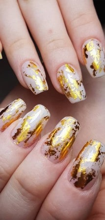 23 Different Looks You Can Achieve With A Nude And Gold Nails | Polish