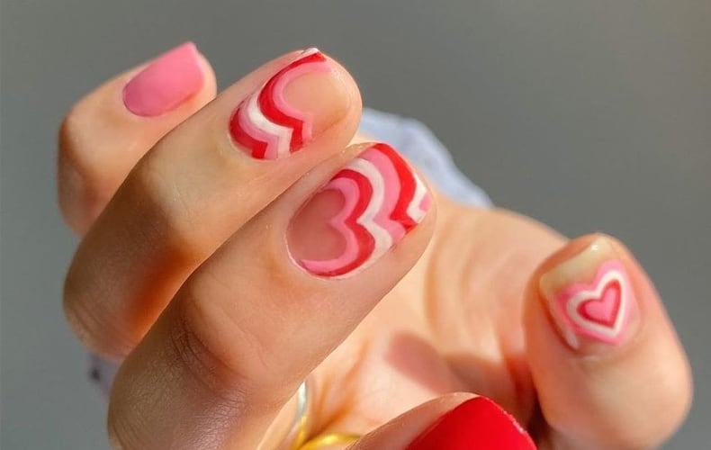 22 Simple Short Nail Designs For Valentine Day That You Can Get Done  Yourself | Polish and Pearls