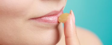 is petrolatum bad for lips