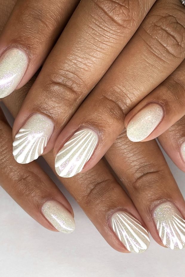 12 Seashell Nail Designs to Bring the Beach to Your Fingertips - 10