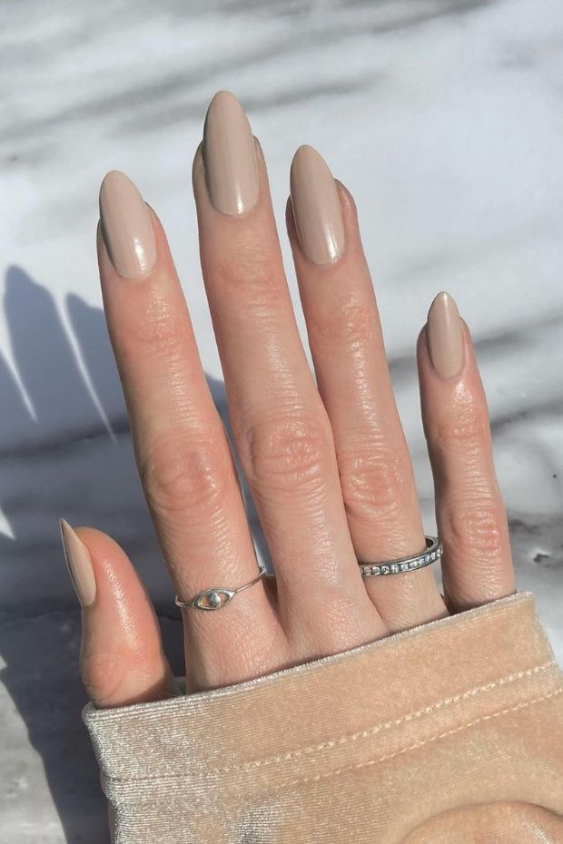 7 Nail Colors That Capture the Essence of Autumn - 19