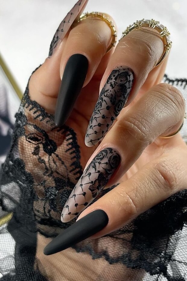Black Stiletto Goth Nail with Intricate Lace Patterns