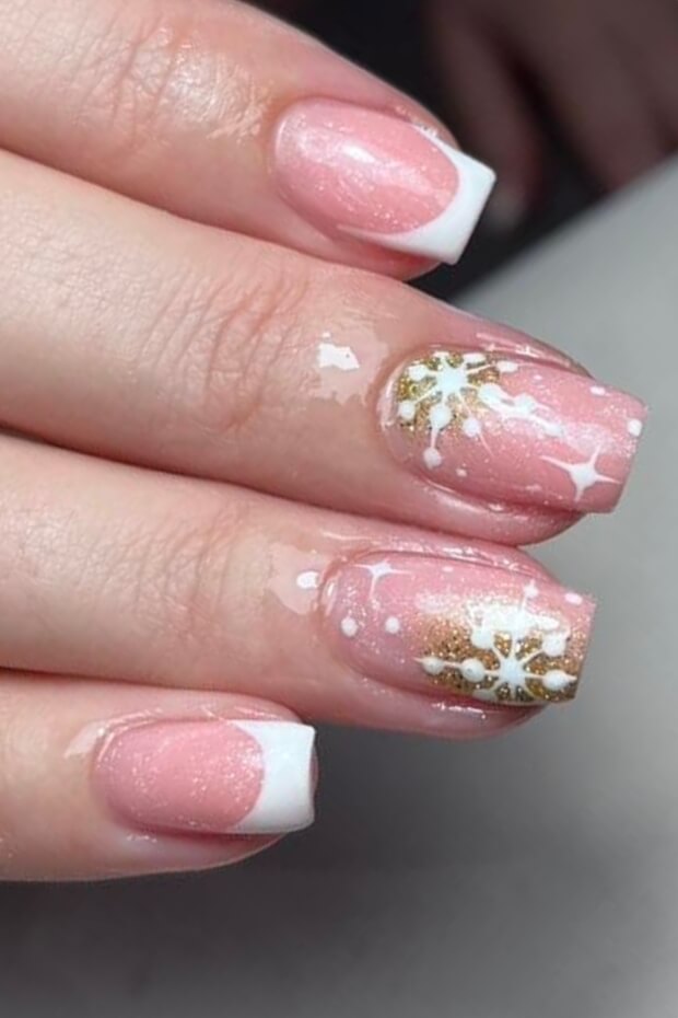 Snowflake pattern with gold accents