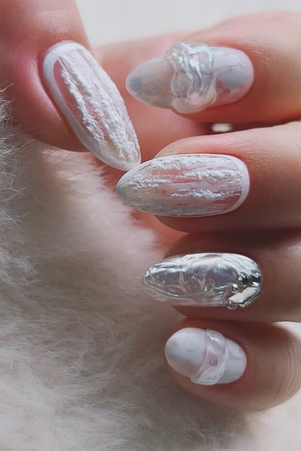 White marble-like pattern on nails