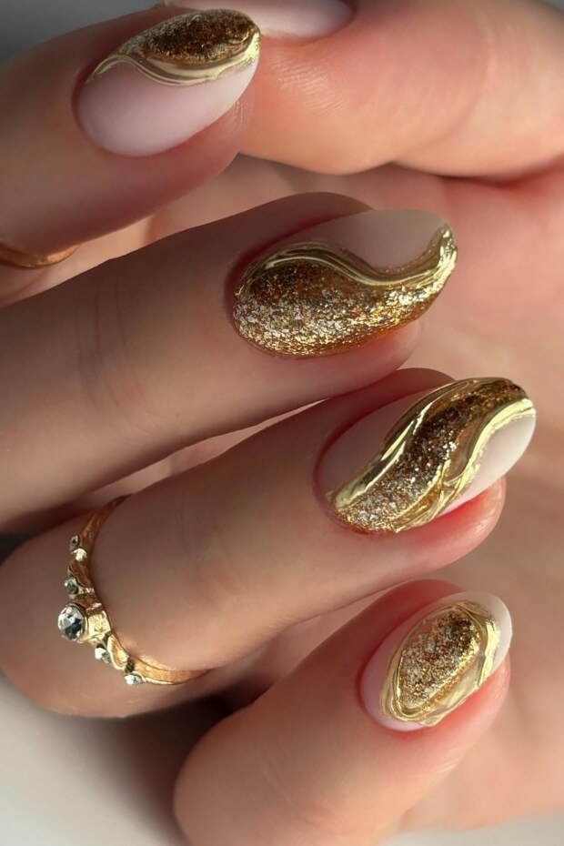 Gold and white elegant nail art design
