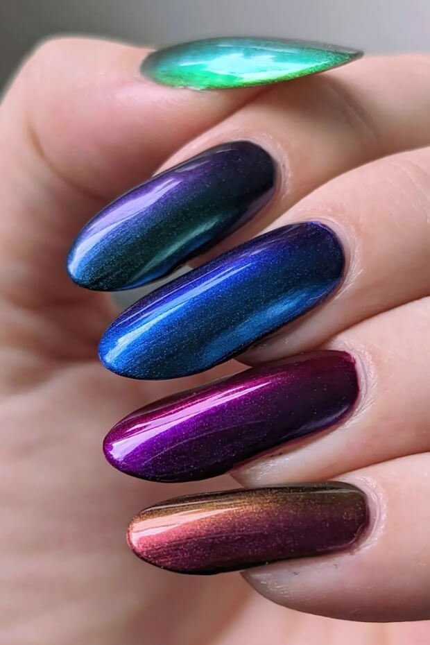 Multicolored metallic finish with shimmering effect
