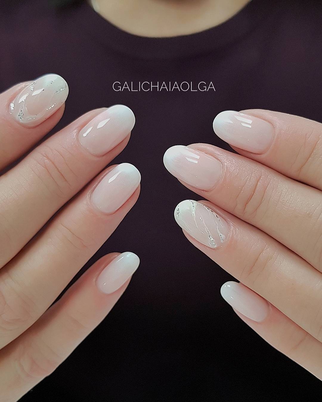 32 Extraordinary White Acrylic Nail Designs to Finish Your Trendy Look - White Sparkle Acrylic Nails